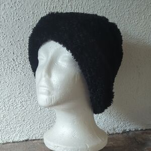 St. John's Bay Black Plush Hat